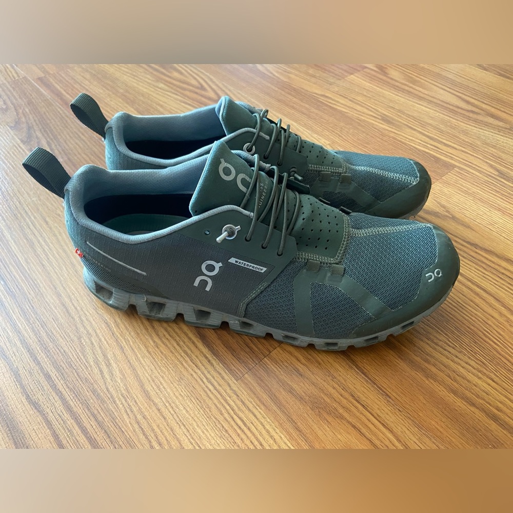 On cloud waterproof Swiss engineering shoes, olive green color